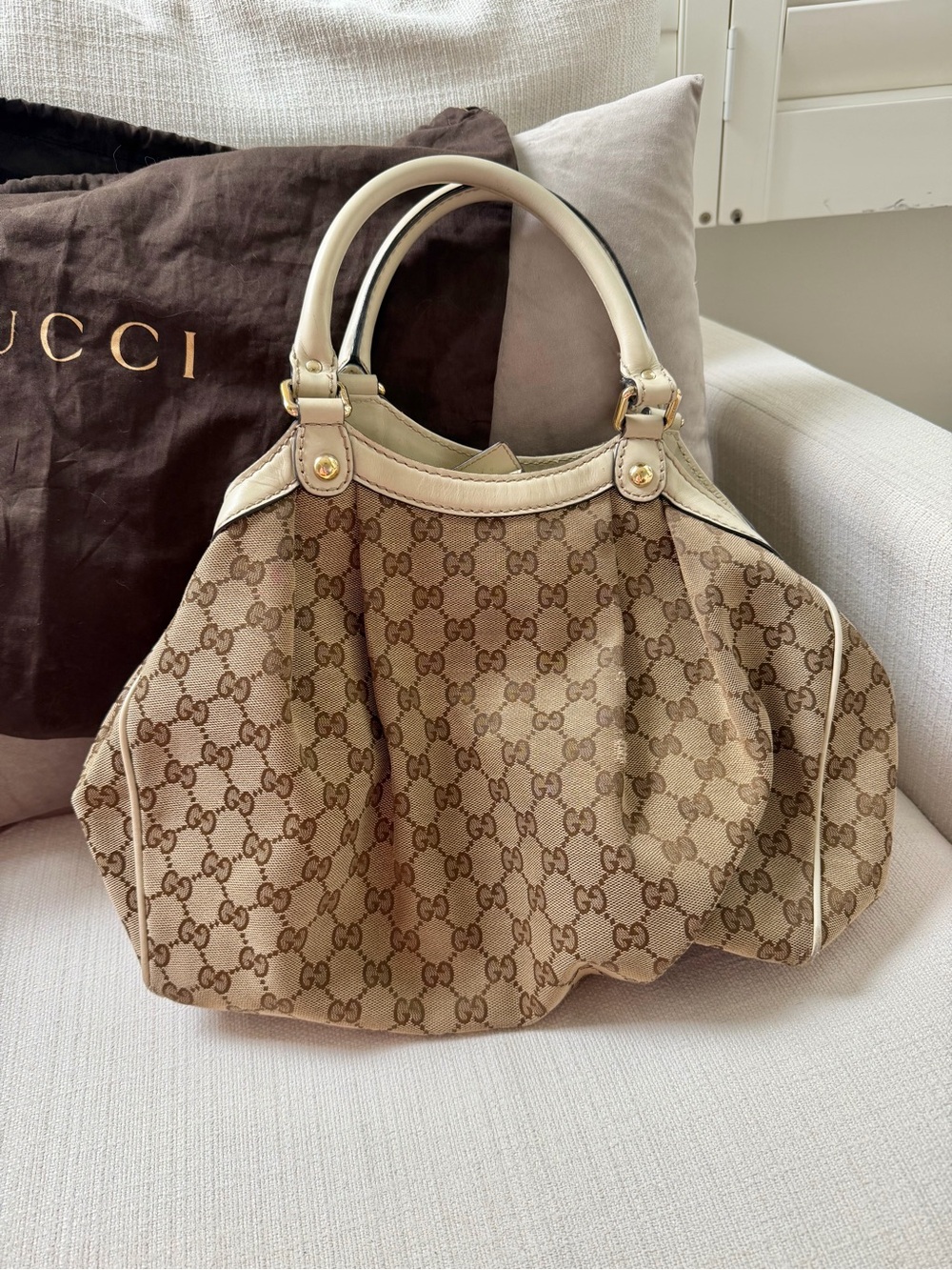 Gucci GG Canvas Sukey tote
